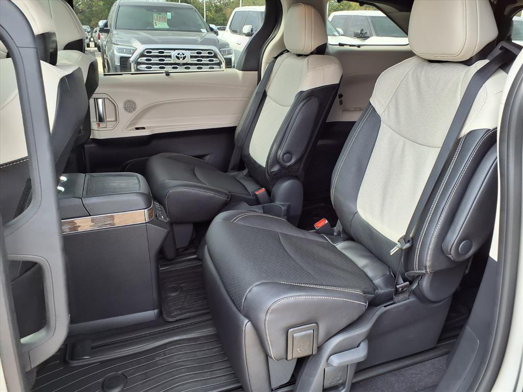 new 2025 Toyota Sienna car, priced at $61,283