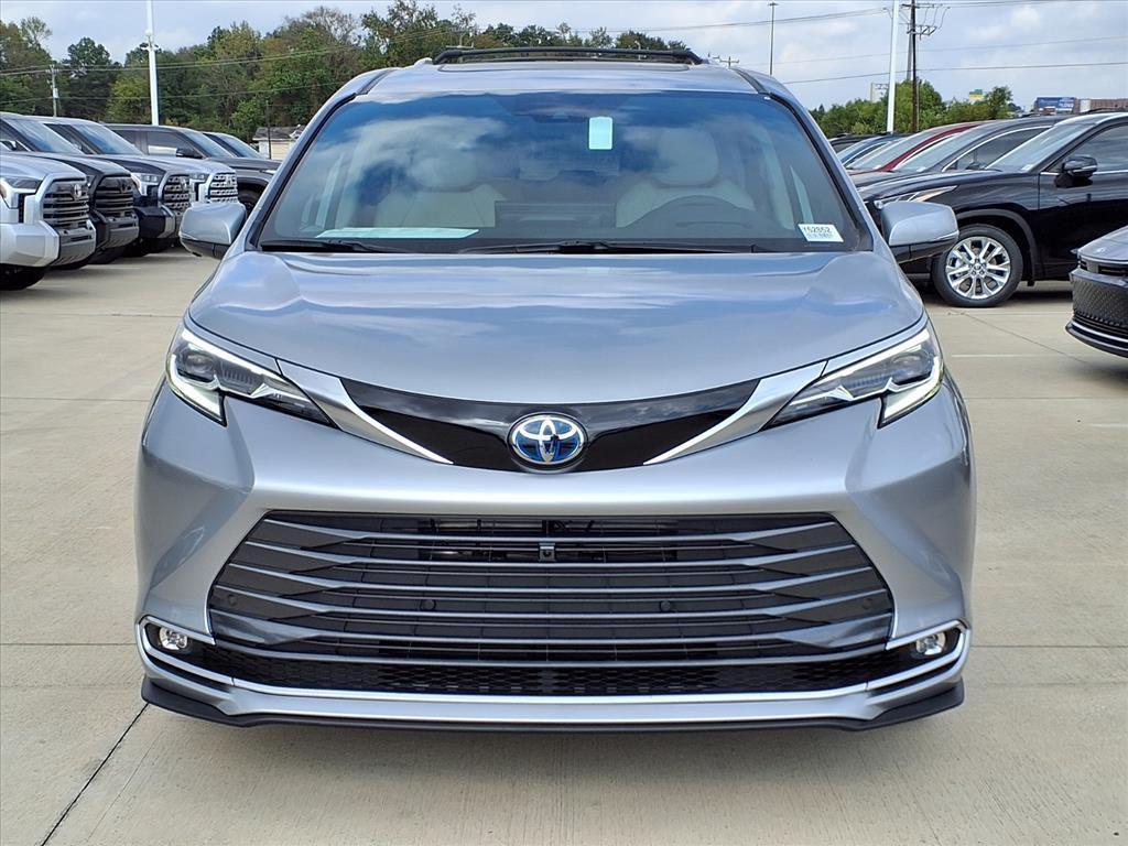 new 2025 Toyota Sienna car, priced at $61,283
