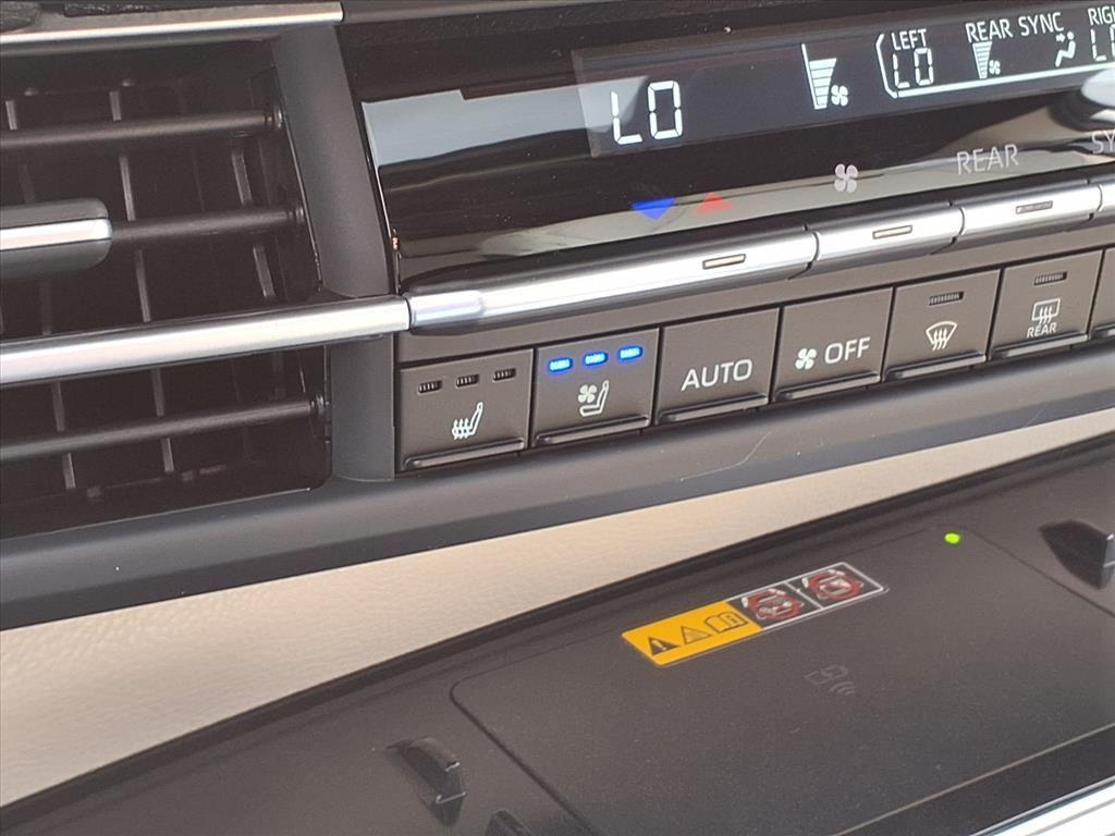 new 2025 Toyota Sienna car, priced at $61,283