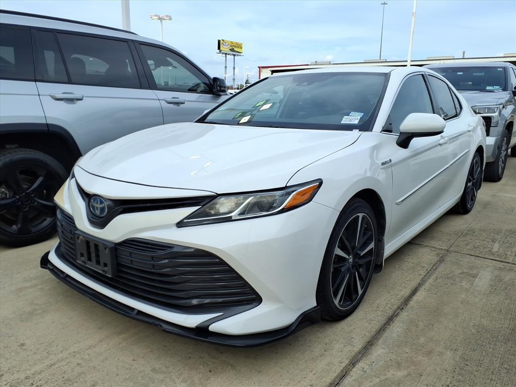 used 2019 Toyota Camry Hybrid car, priced at $19,248