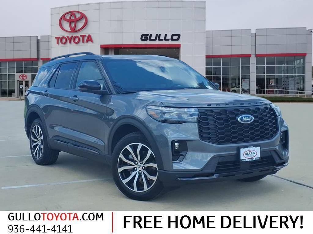 used 2025 Ford Explorer car, priced at $45,998