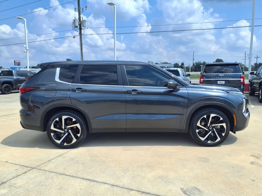 used 2024 Mitsubishi Outlander car, priced at $25,748