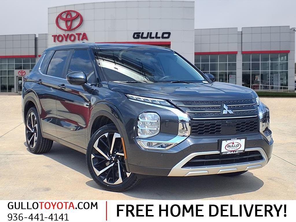 used 2024 Mitsubishi Outlander car, priced at $25,748