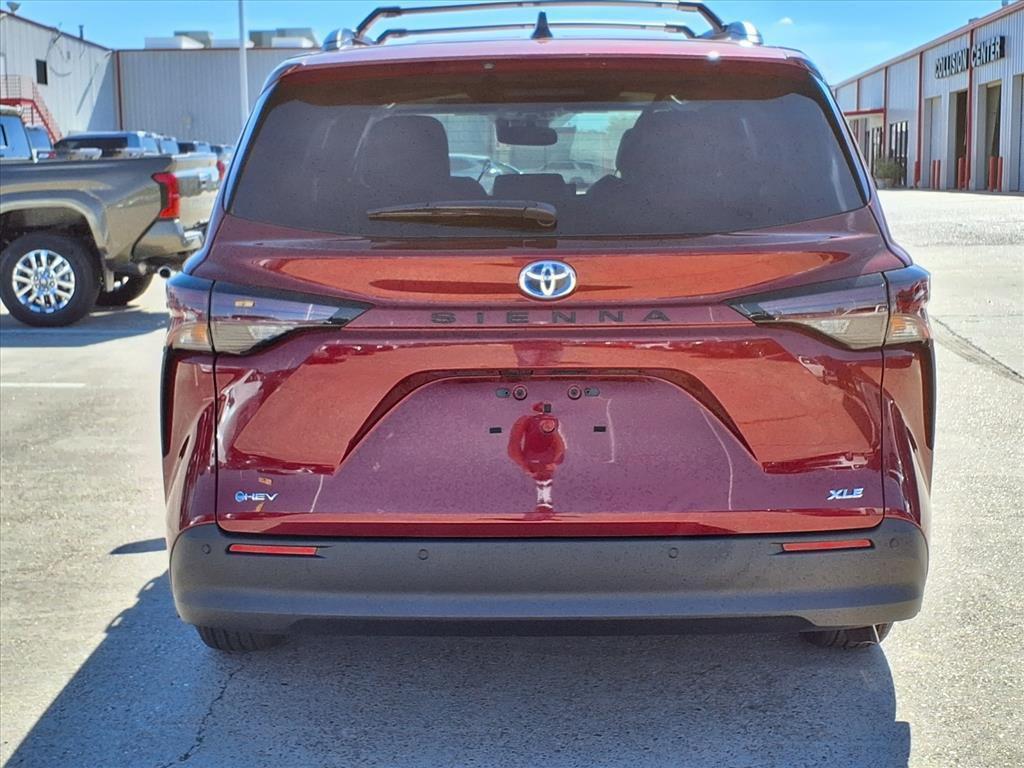 new 2025 Toyota Sienna car, priced at $46,308