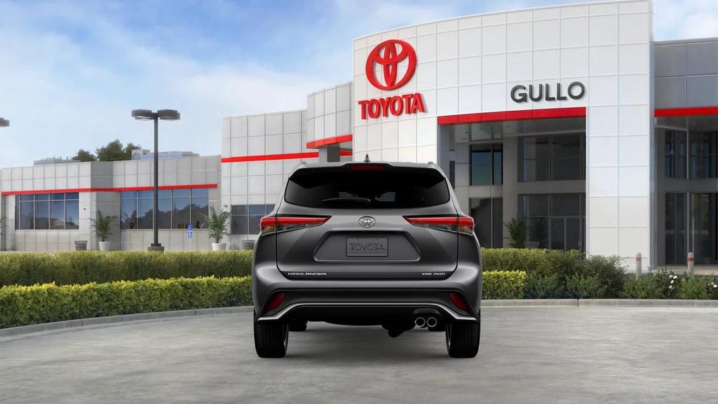 new 2026 Toyota Highlander car, priced at $52,462