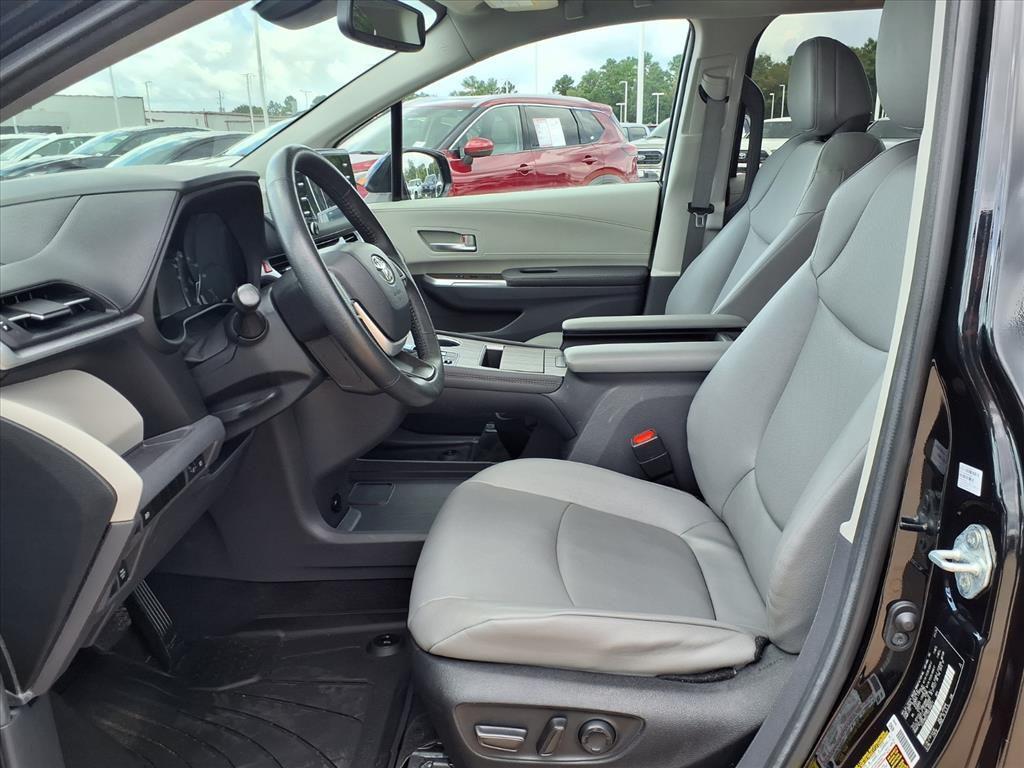 used 2024 Toyota Sienna car, priced at $40,748