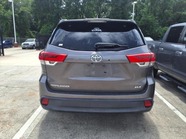 used 2019 Toyota Highlander car, priced at $23,748