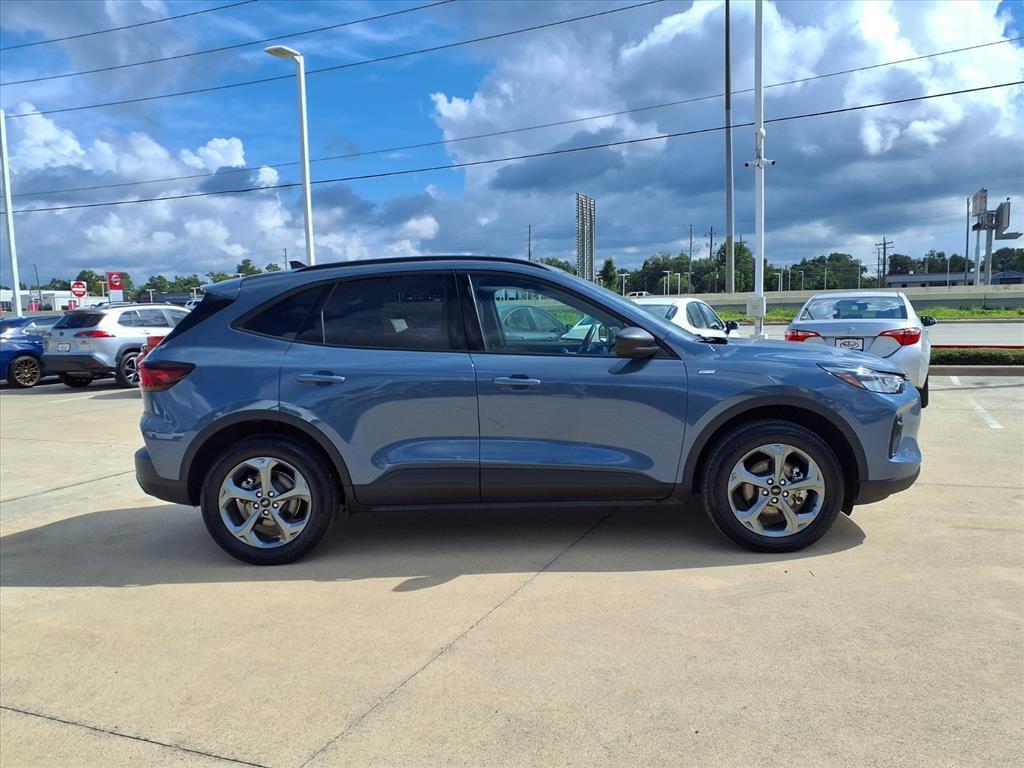 used 2025 Ford Escape car, priced at $24,748