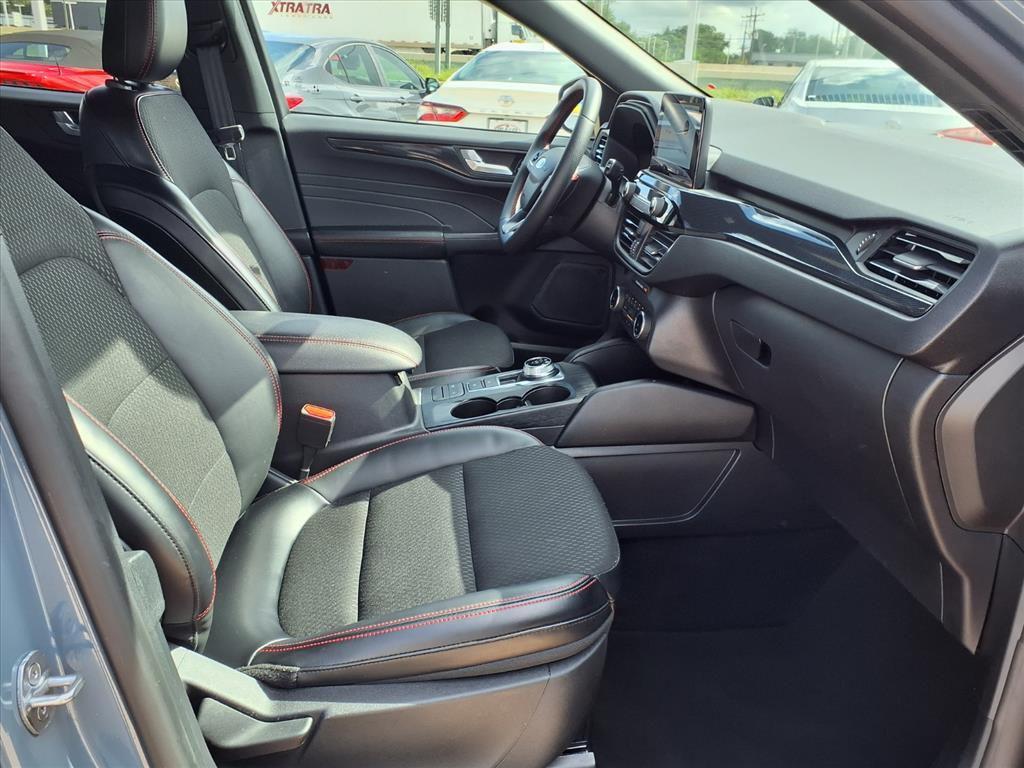 used 2025 Ford Escape car, priced at $24,748