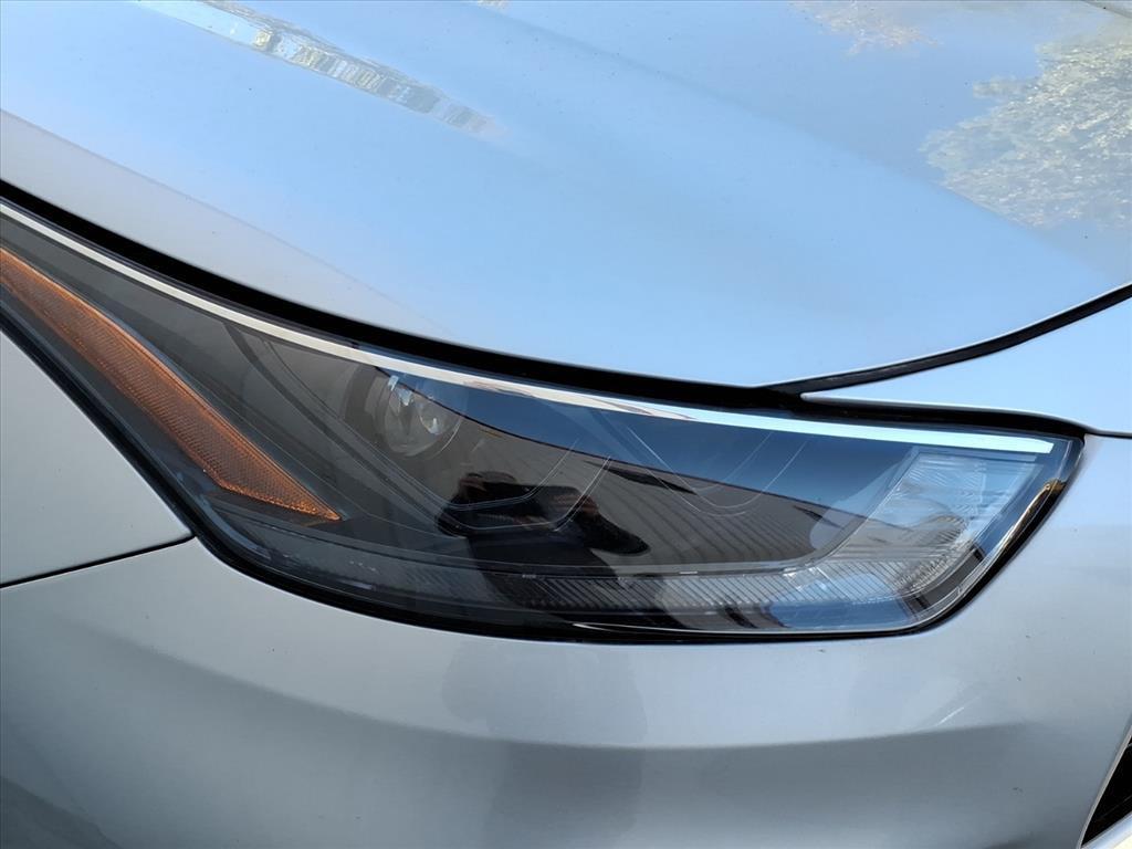 used 2023 Toyota Highlander car, priced at $39,998