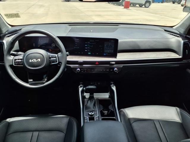 used 2025 Kia Sorento car, priced at $37,248