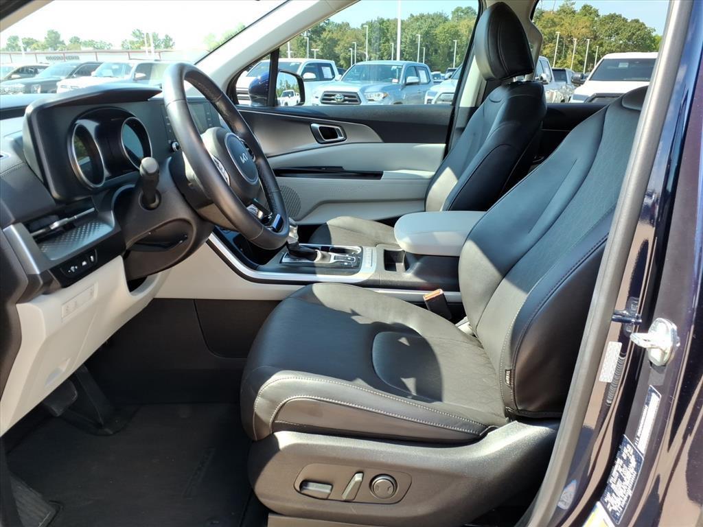 used 2024 Kia Carnival car, priced at $31,248