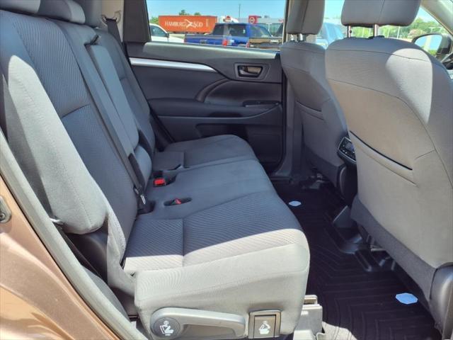 used 2018 Toyota Highlander car, priced at $21,498