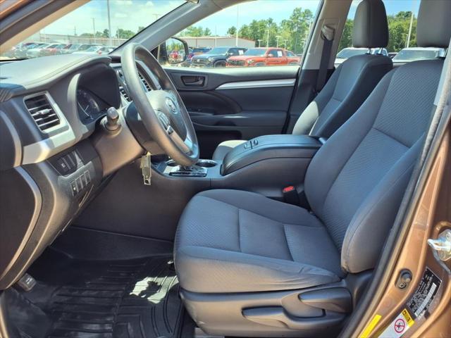 used 2018 Toyota Highlander car, priced at $21,498