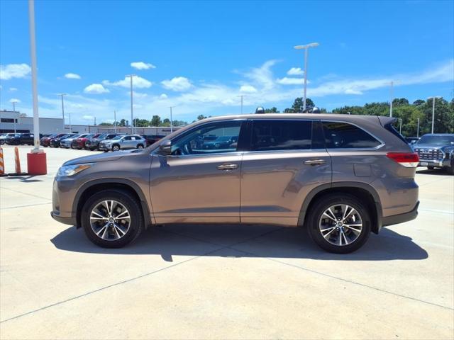 used 2018 Toyota Highlander car, priced at $21,498