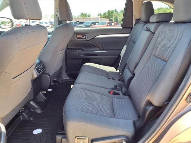 used 2018 Toyota Highlander car, priced at $21,498