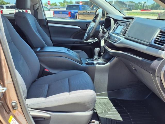 used 2018 Toyota Highlander car, priced at $21,498