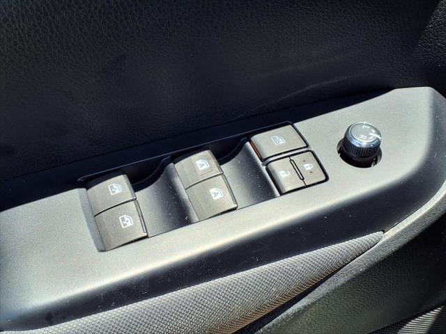used 2018 Toyota Highlander car, priced at $21,498