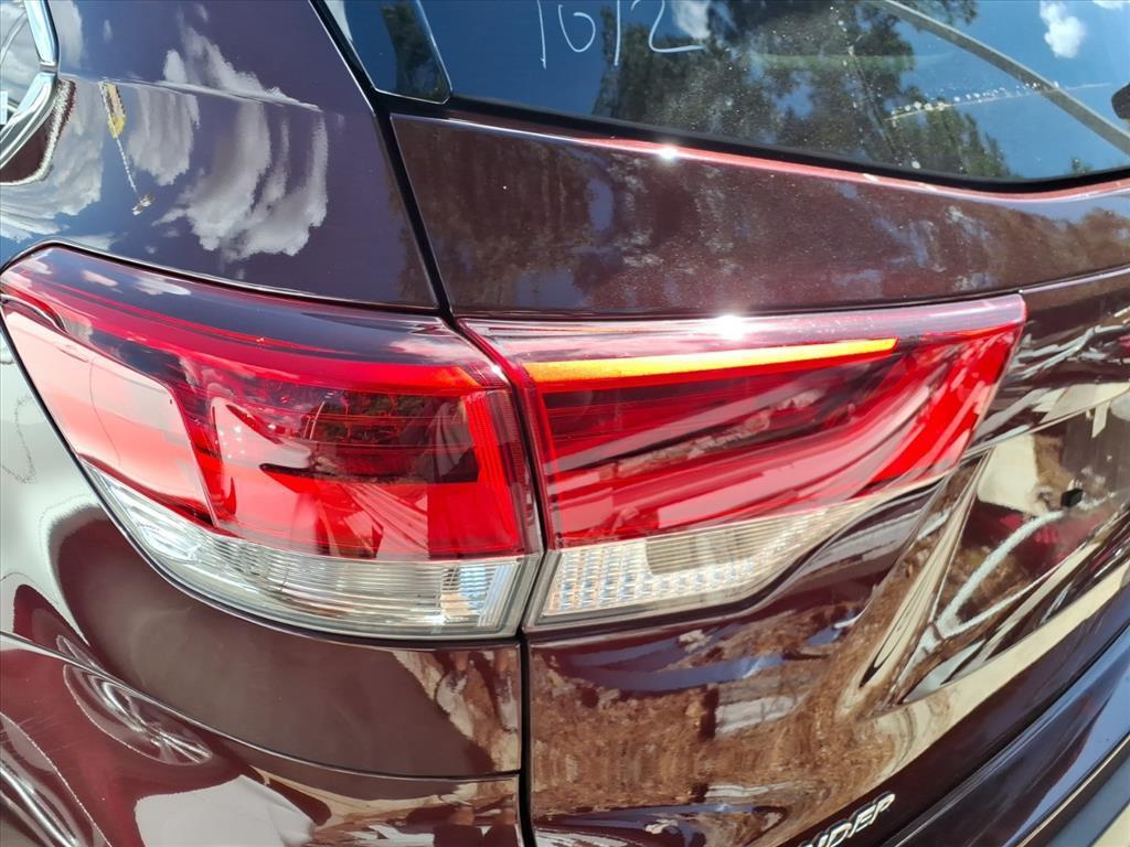used 2019 Toyota Highlander car, priced at $31,748