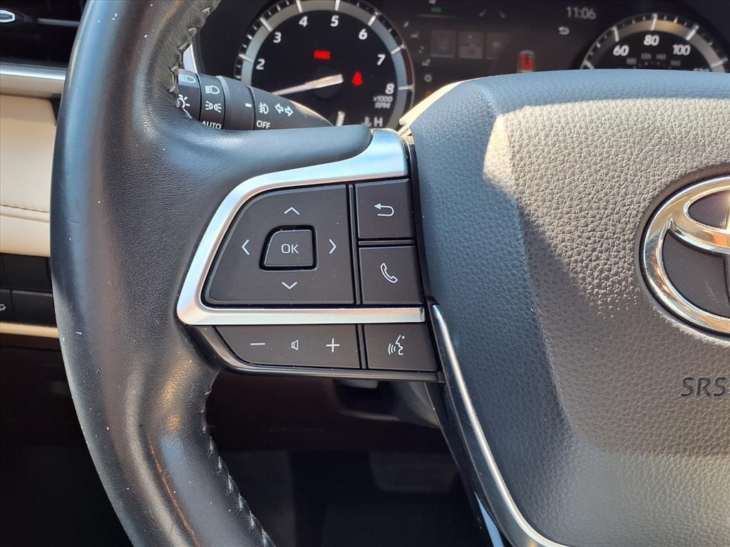 used 2021 Toyota Highlander car, priced at $28,748