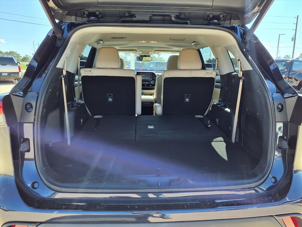 used 2021 Toyota Highlander car, priced at $28,748