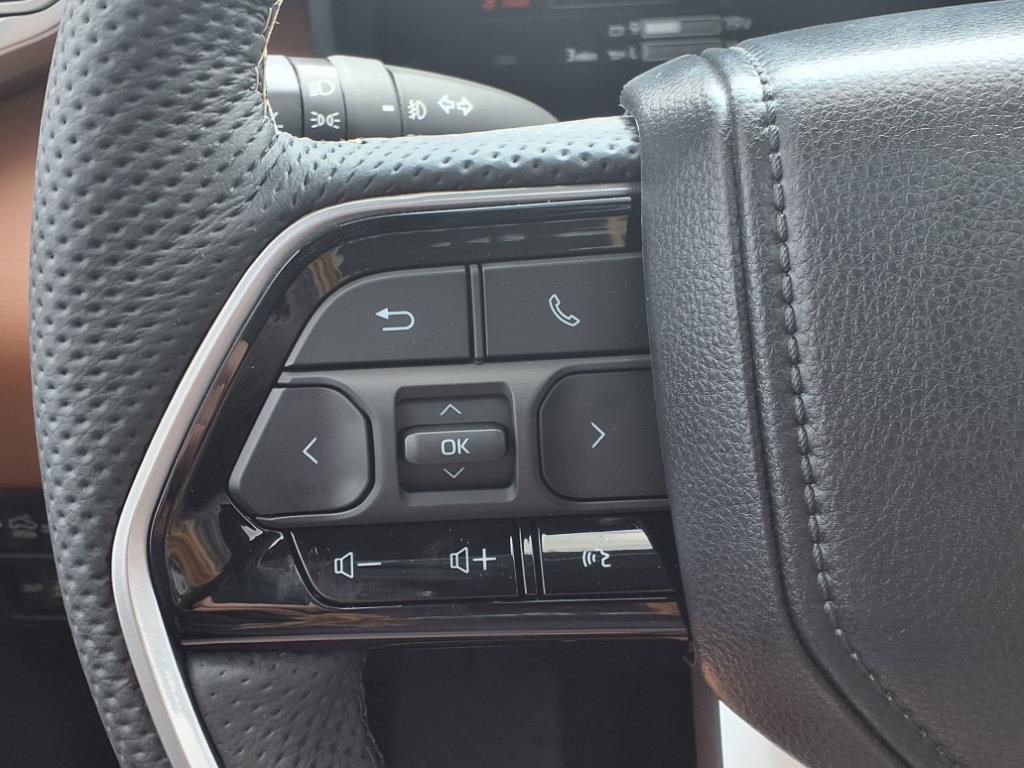 new 2025 Toyota Tundra Hybrid car, priced at $73,978