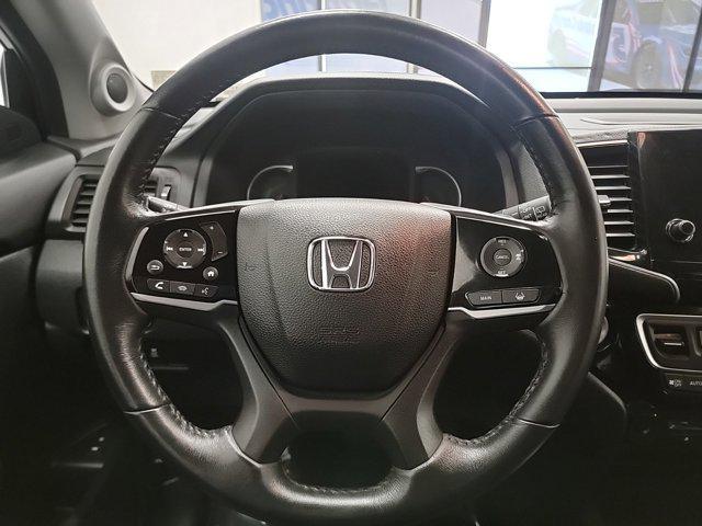 used 2022 Honda Pilot car, priced at $37,995