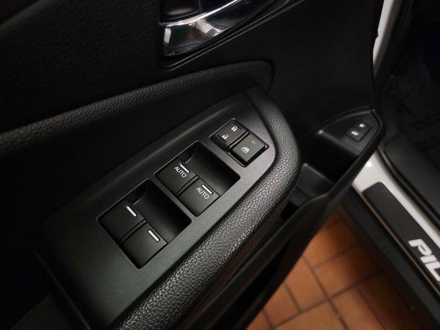 used 2021 Honda Pilot car, priced at $30,298