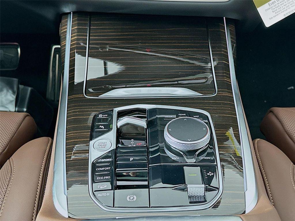 new 2026 BMW X7 car