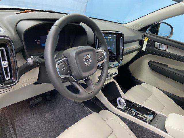 new 2025 Volvo XC40 car, priced at $49,810