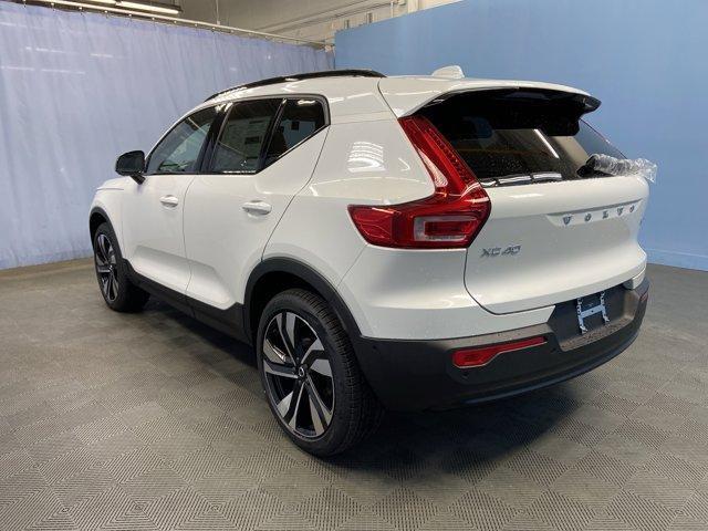 new 2025 Volvo XC40 car, priced at $49,810