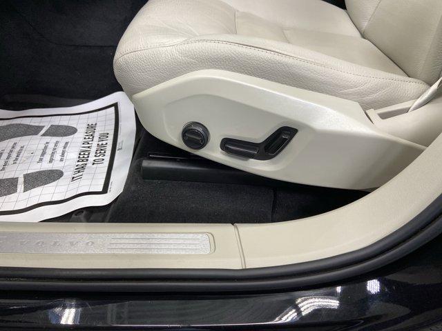 used 2023 Volvo XC60 car, priced at $39,658