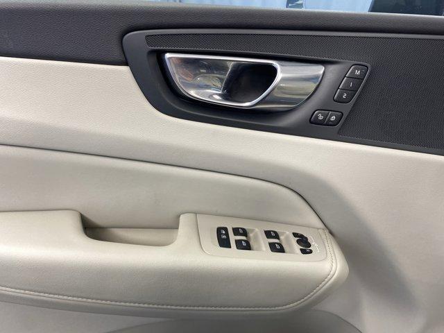 used 2023 Volvo XC60 car, priced at $34,889