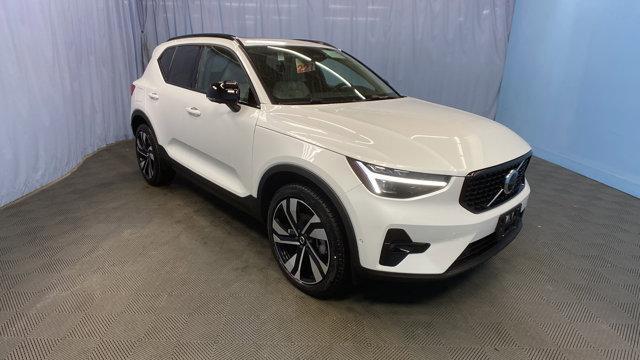 new 2024 Volvo XC40 car, priced at $47,280