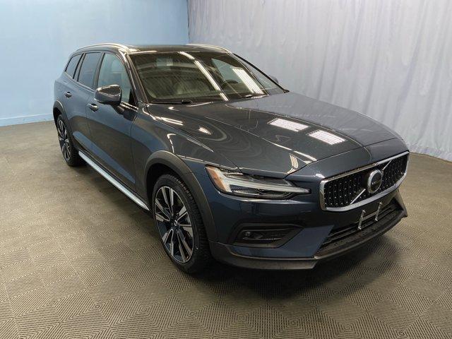 new 2025 Volvo V60 Cross Country car, priced at $57,905