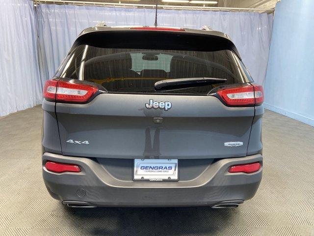 used 2017 Jeep Cherokee car