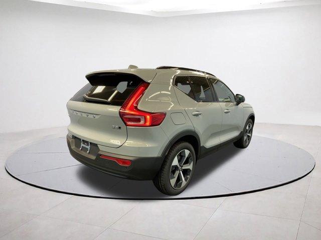 new 2026 Volvo XC40 car