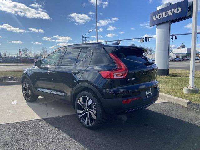 new 2025 Volvo XC40 car, priced at $47,620