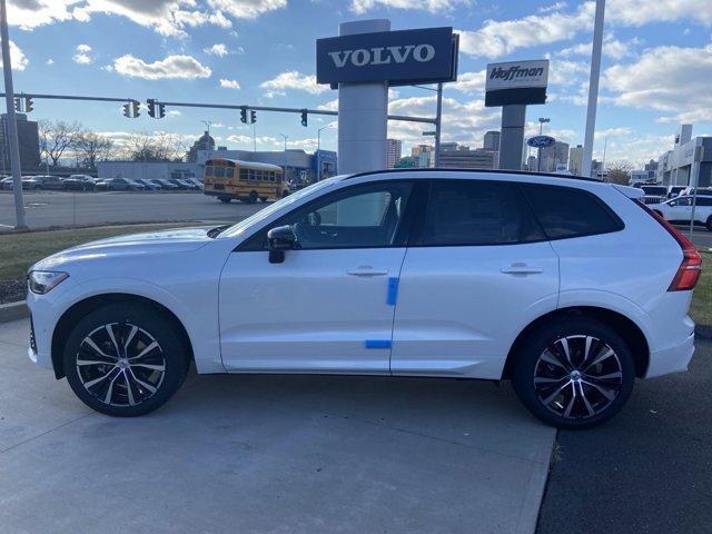 new 2025 Volvo XC60 car, priced at $53,335