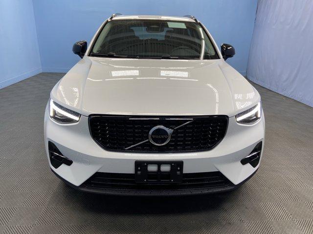 new 2026 Volvo XC40 car