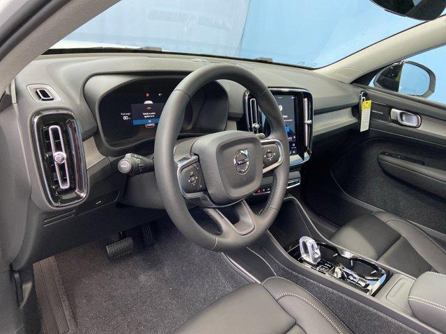 new 2026 Volvo XC40 car