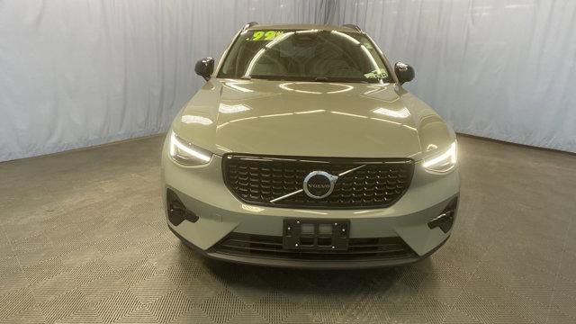 new 2025 Volvo XC40 car, priced at $45,315