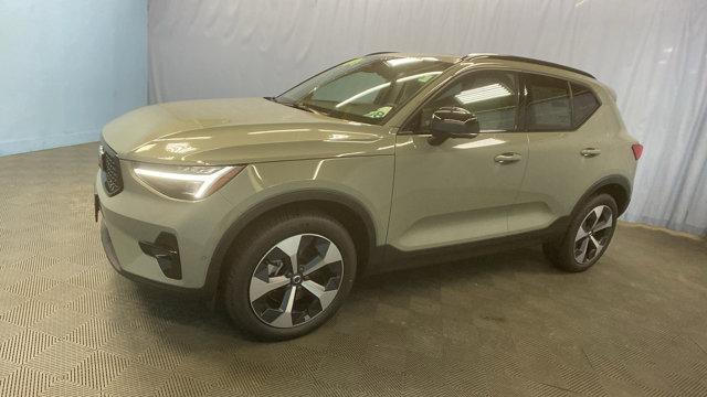 new 2025 Volvo XC40 car, priced at $45,315