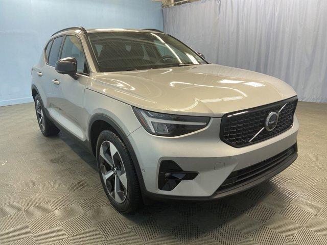 used 2024 Volvo XC40 car, priced at $36,824