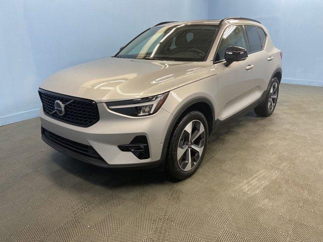 used 2024 Volvo XC40 car, priced at $36,824