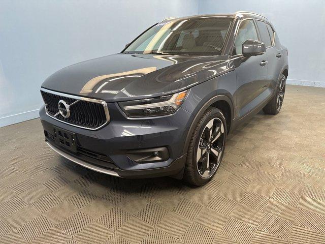 used 2022 Volvo XC40 car, priced at $29,990