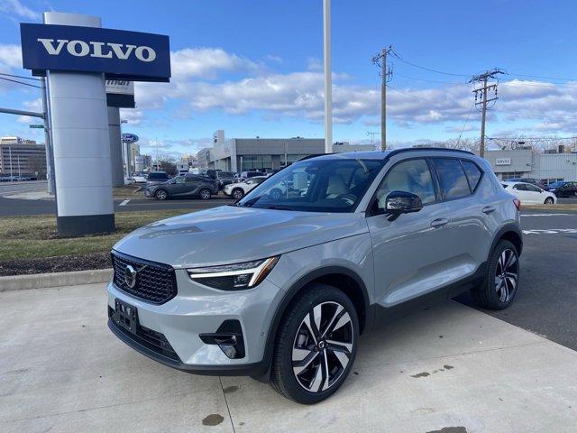 new 2025 Volvo XC40 car, priced at $47,790