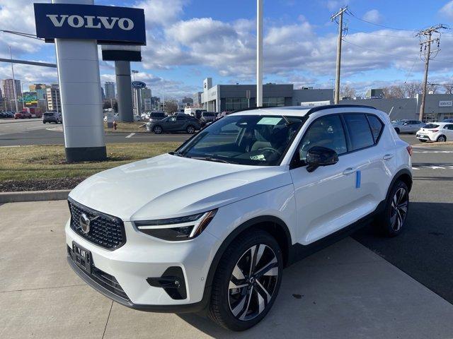 new 2025 Volvo XC40 car, priced at $47,790