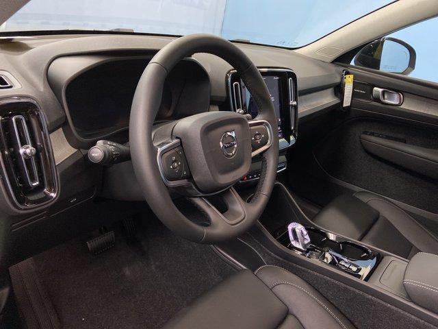 new 2026 Volvo XC40 car
