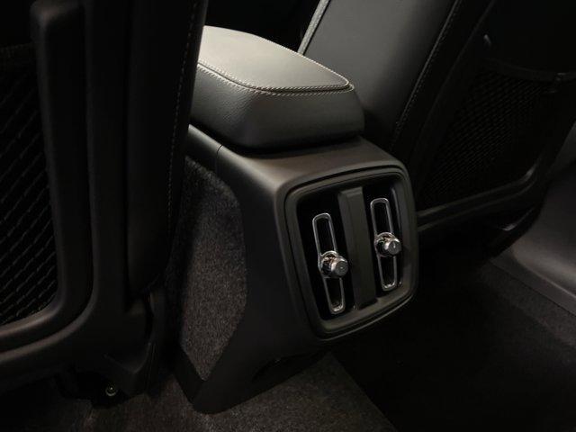 new 2026 Volvo XC40 car